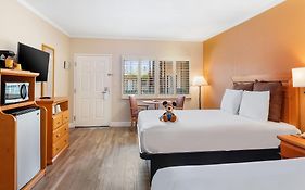 Anaheim Islander Inn&Suites