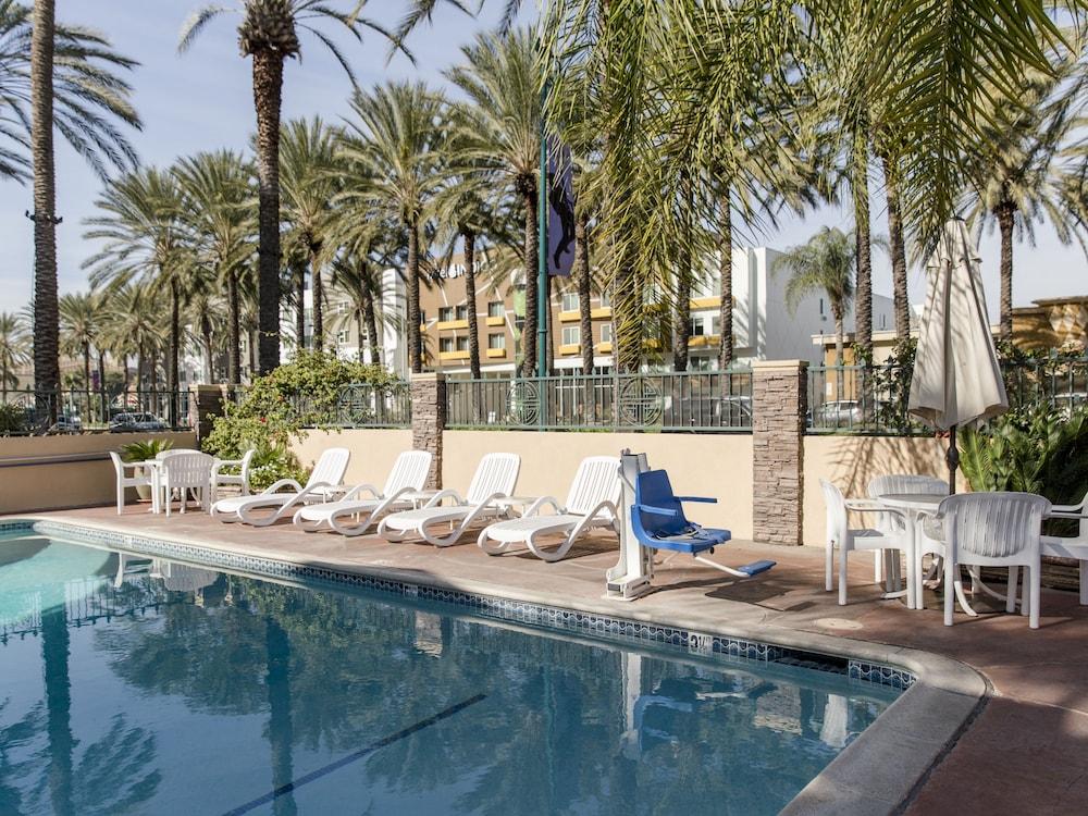 Anaheim Islander Inn&Suites Exterior foto