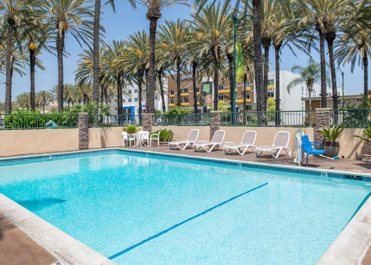 Anaheim Islander Inn&Suites Exterior foto