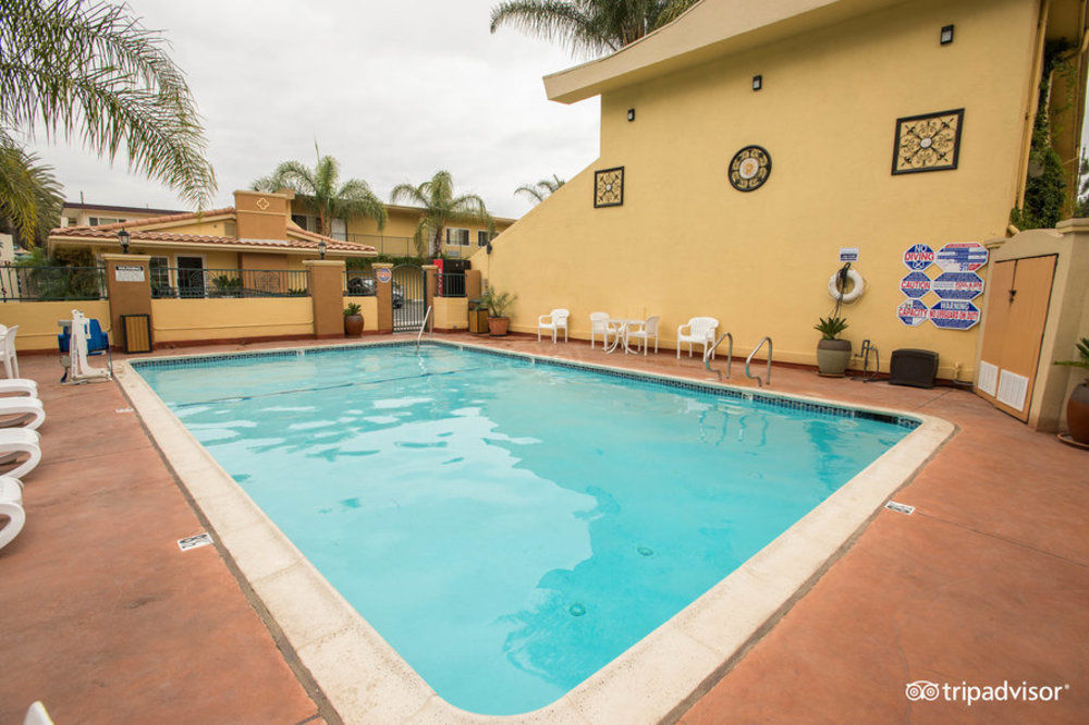 Anaheim Islander Inn&Suites Exterior foto
