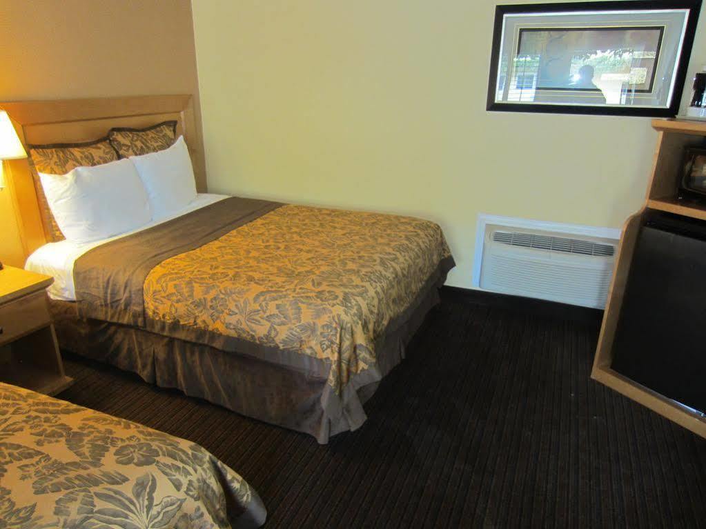 Anaheim Islander Inn&Suites Exterior foto