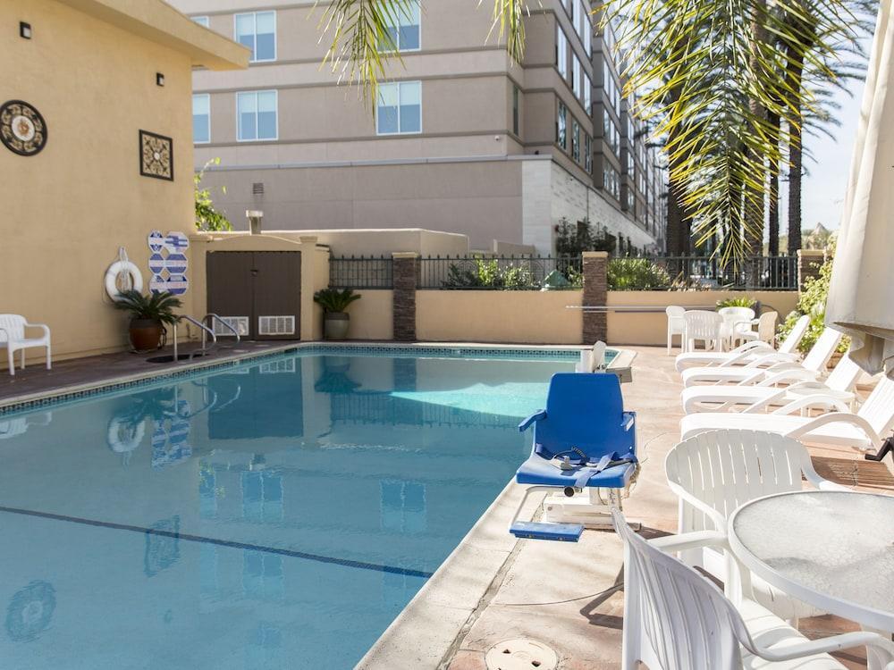 Anaheim Islander Inn&Suites Exterior foto